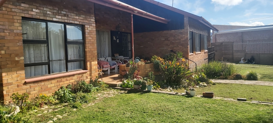 4 Bedroom Property for Sale in Kareedouw Eastern Cape